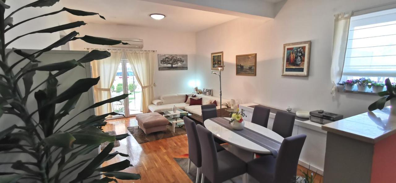 Apartman Kapovic Kaštela Exteriér fotografie