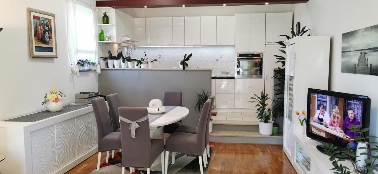 Apartman Kapovic Kaštela Exteriér fotografie