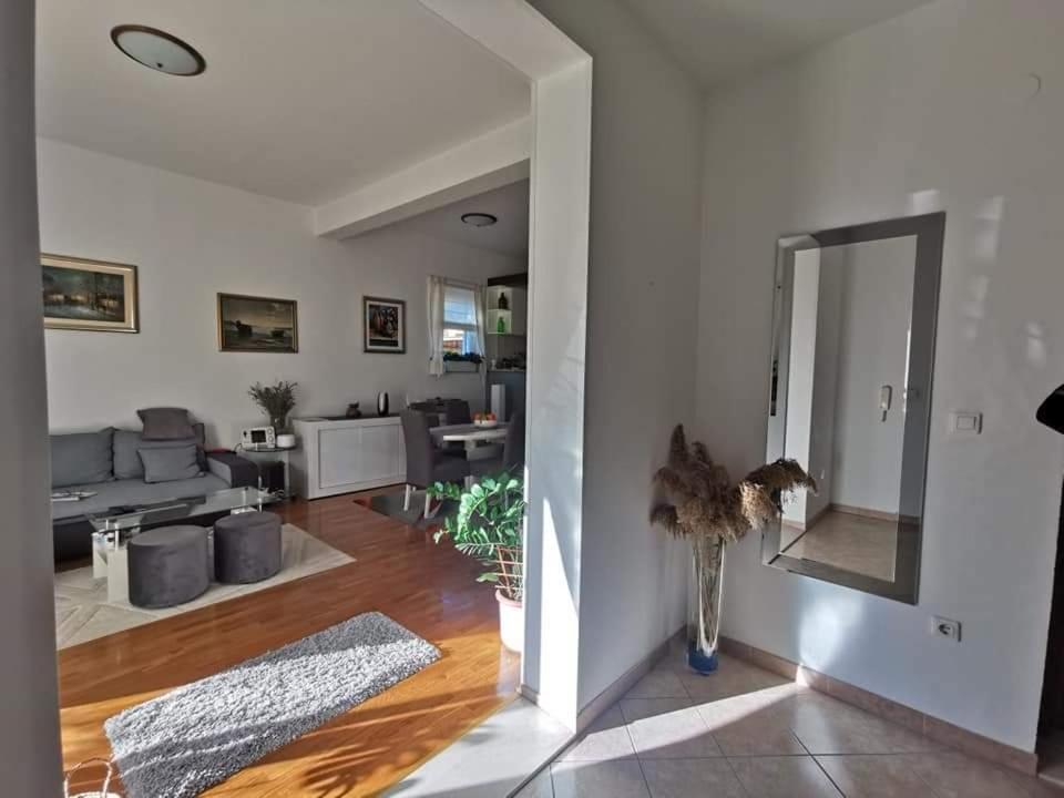 Apartman Kapovic Kaštela Exteriér fotografie